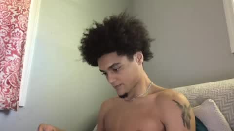 lightskinwithgirth online show from April 12, 5:58 pm