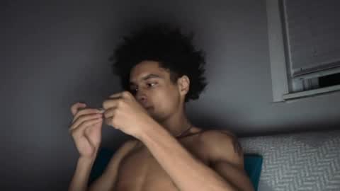 lightskinwithgirth online show from April 7, 3:50 am