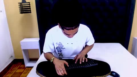 Lihan online show from February 14, 11:10 pm