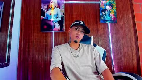 Daniel online show from February 14, 9:21 pm