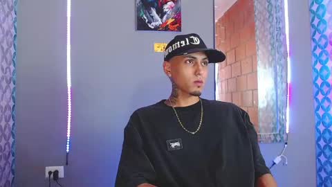 Daniel online show from April 19, 8:33 pm