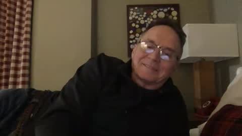 liketowatch online show from December 23, 4:32 am