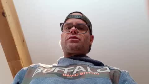 St pierre online show from April 1, 3:20 pm