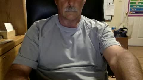 likefhot online show from April 18, 1:34 pm