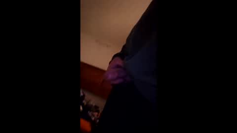 liquorpig8169 online show from April 24, 5:32 am