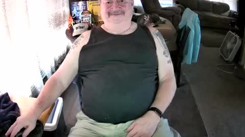 Littled83057 online show from June 12, 7:22 pm