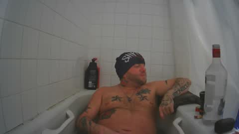 livingpuddle online show from November 12, 9:15 am