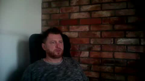 lllukasssxxx online show from December 26, 10:37 am