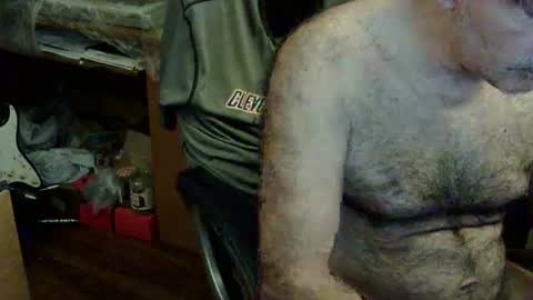 loades182025 online show from November 20, 3:28 am