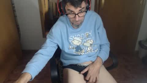 lobosolitario73 online show from November 13, 1:32 am