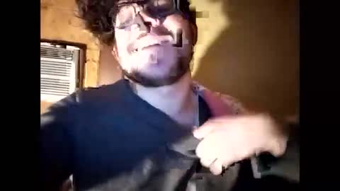Snapshot of logan1bigd chatting on March 6, 9:58 am BIG D online show from March 6, 9:58 am