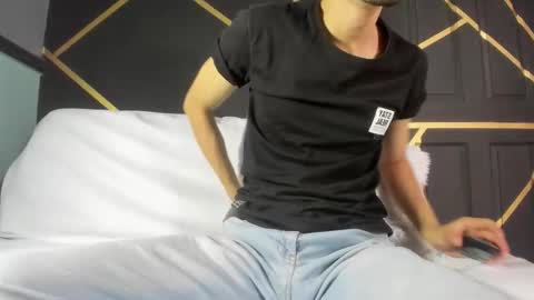 Logan Rogers online show from October 20, 5:28 pm