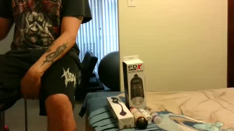 Logan Reaves online show from December 26, 8:00 pm