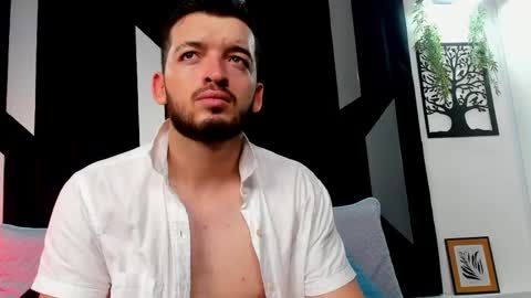 Logan Wolf online show from March 1, 3:39 am