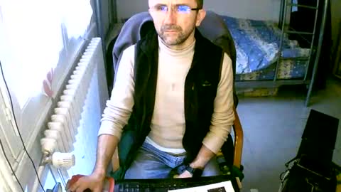 lokoum39 online show from December 7, 12:02 pm