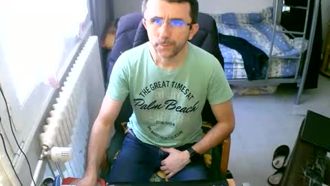 lokoum39 online show from January 3, 1:58 pm