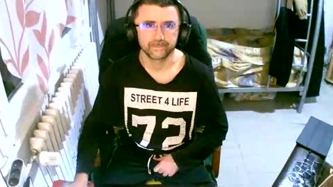 lokoum39 online show from February 23, 7:25 pm