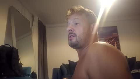 londbihung online show from November 14, 12:03 am