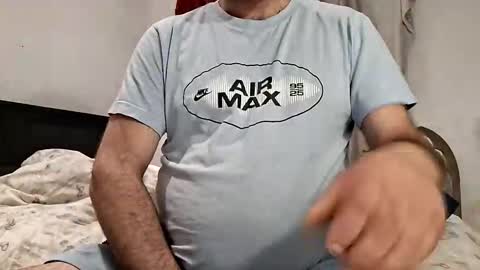 hey you online show from June 1, 11:05 pm