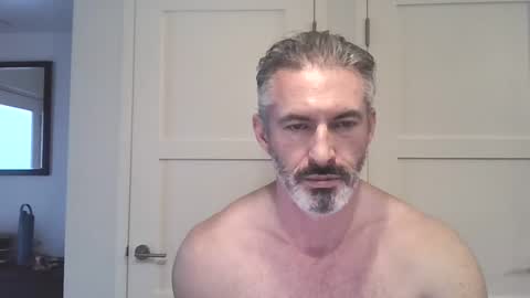 6ft7 Bi Daddy online show from November 11, 6:02 pm