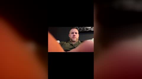 Bradsobad88 online show from April 19, 3:28 am