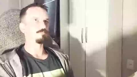 Lucas online show from October 7, 1:48 pm