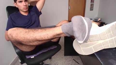 looki 16 online show from November 28, 4:20 pm