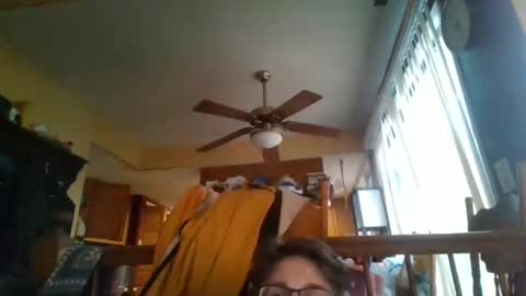 lookingforanewadventure online show from December 15, 2:27 pm