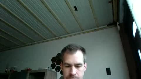 loonelyy online show from April 5, 6:04 pm