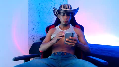 Lorian Vikel  online show from November 9, 9:41 pm