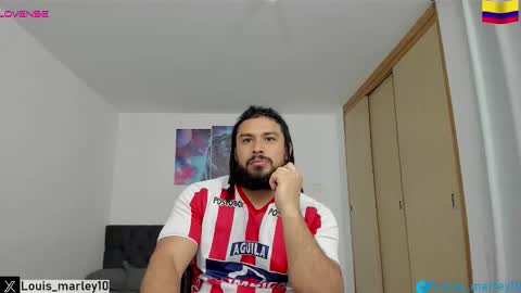 louis_marley_ online show from November 5, 2:35 am