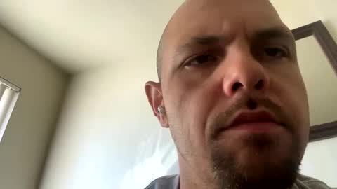 lovecurve_ online show from March 4, 10:05 pm