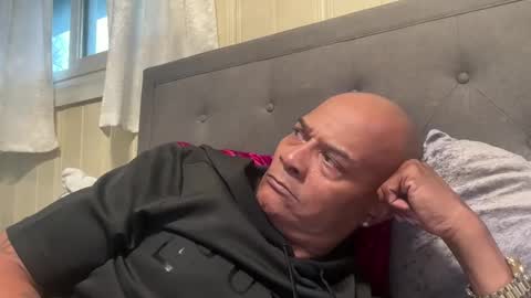 loved19 online show from March 26, 10:25 pm