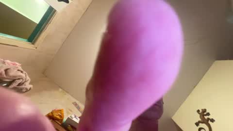 getnaked123 online show from August 7, 1:45 am