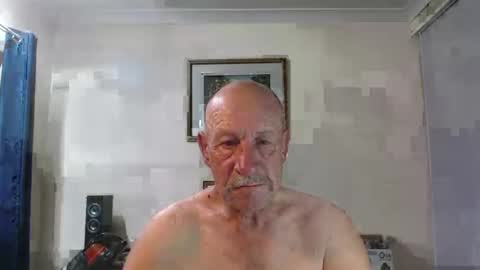 Snapshot of lovesblackazz chatting on January 30, 11:11 am Lovesblackazz online show from January 30, 11:11 am