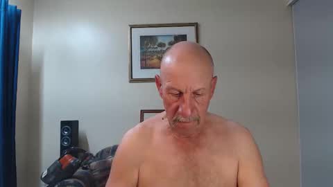 Snapshot of lovesblackazz chatting on October 3, 11:04 am Lovesblackazz online show from October 3, 11:04 am