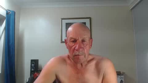 Snapshot of lovesblackazz chatting on January 10, 10:06 am Lovesblackazz online show from January 10, 10:06 am