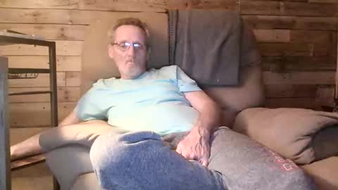 just here to have fun and cum online show from April 18, 12:23 am