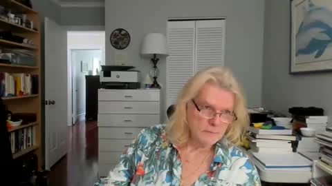 Michael online show from April 16, 6:19 pm