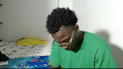 Lowmay palacios online show from April 16, 12:43 am