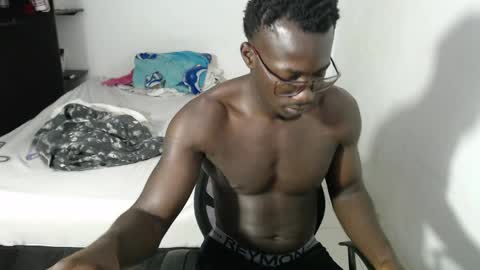 Lowmay palacios online show from March 20, 3:05 pm