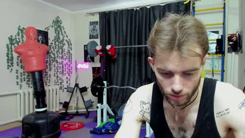 Snapshot of loyasteve chatting on December 6, 10:05 am VECTORSTEVEPVT IS OPEN online show from December 6, 10:05 am