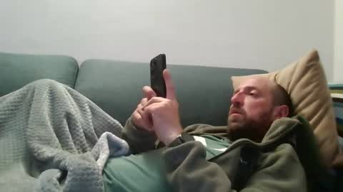 Luca online show from April 12, 7:37 pm