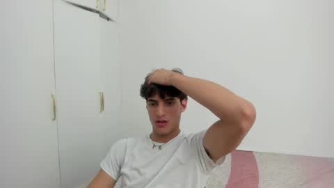 lucacosta19 online show from May 27, 1:57 am