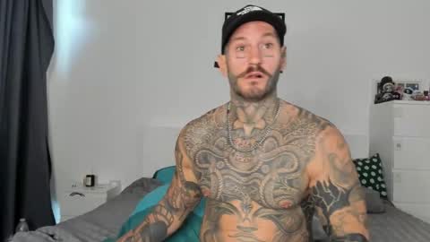 lucasexclusive online show from March 29, 4:45 am