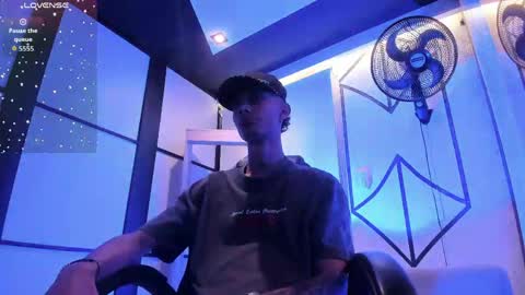 Lucas online show from May 31, 9:49 pm