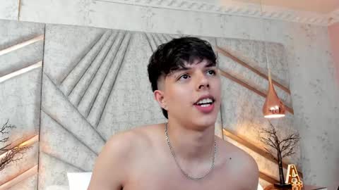 Lucasopry online show from April 13, 2:07 pm