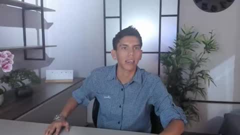 Lucca Moreti online show from March 21, 4:05 am