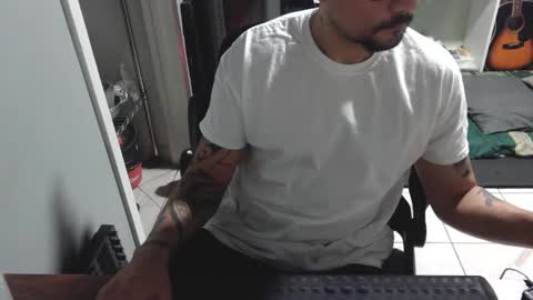 Luchi Luchano online show from November 29, 3:08 am