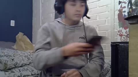 Felipe online show from May 25, 4:07 am